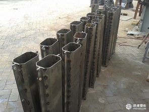 公路安全守护者 浅析警示柱模具在建筑材料加工中的关键作用